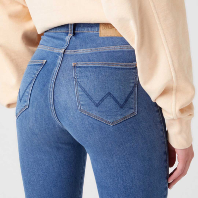 Wrangler Slim Women Jeans - The Adventure (label patch) 