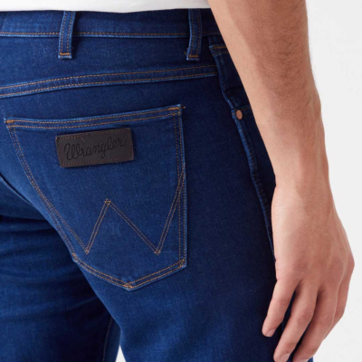 Wrangler Larston Jeans Slim Tapered - The Bullseye (label patch) 