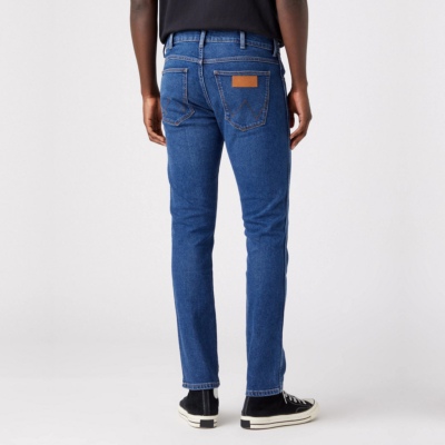 Wrangler Larston Men Jeans Tapered in Country Boy (W18S8423M) 