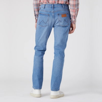 Wrangler Larston Jeans Slim Tapered in Cool Twist (W18SYLZ70)