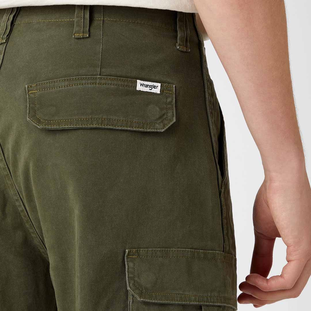District Concept Store - Wrangler Casey Jones Cargo Pants - Militare Green  (W1C250G40)