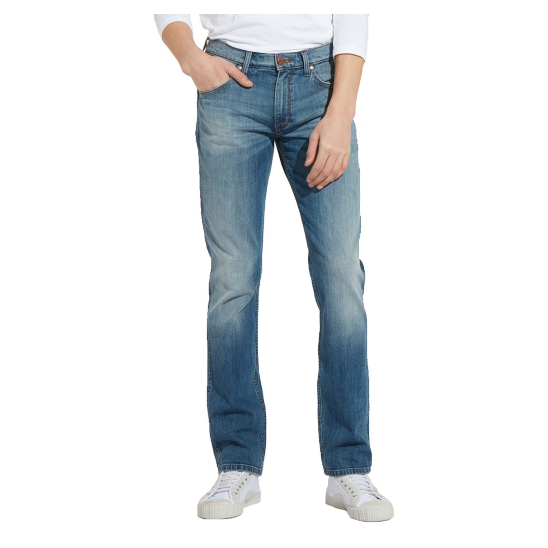 District Concept Store - WRANGLER Greensboro Men Jeans - Blue What Blue  (W15Q-XG-62U)