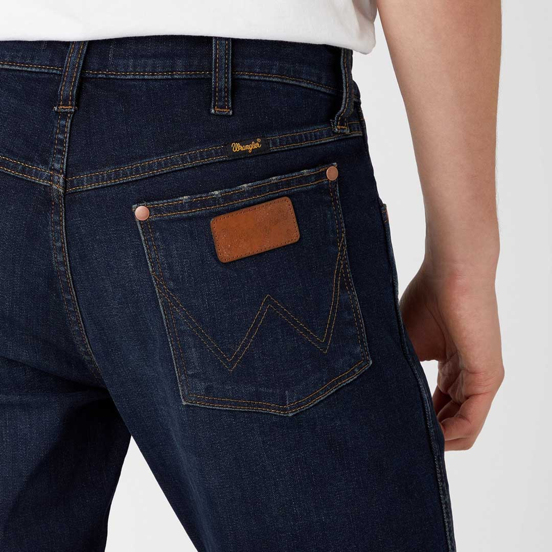 District Concept Store - WRANGLER Larston Jeans Slim Tapered - Western  Skies (W18S59366)